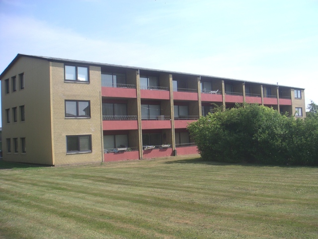 Vil flytte fra moderen