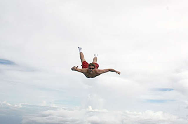 Sky dive with no parachute