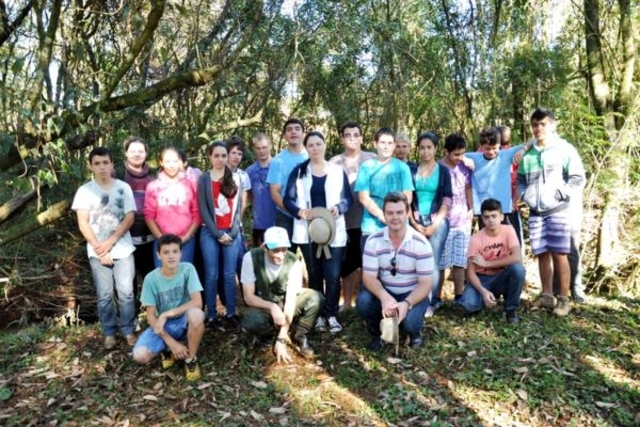 VERA CRUZ RETOMA ATIVIDADES DO PROJETO MONITORAMENTO PARTICIPATIVO DA QUALIDADE DA ÁGUA DE RIOS