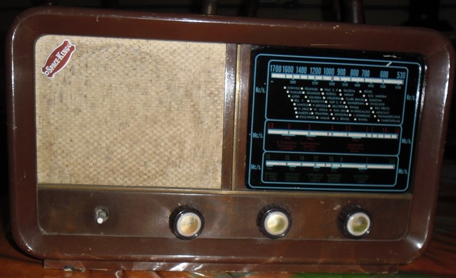 Programas escolares pelo rádio