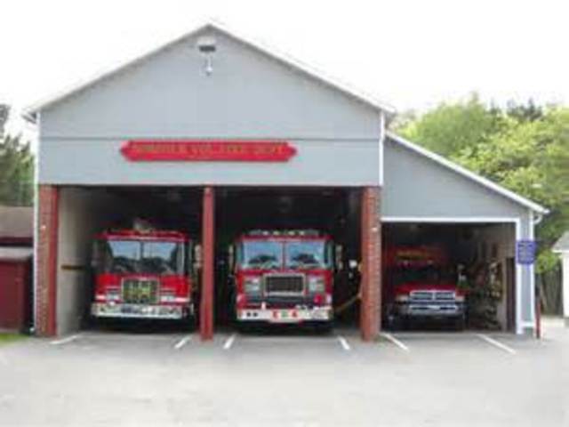 Brian offers Anna to stay with him at the Firehouse.