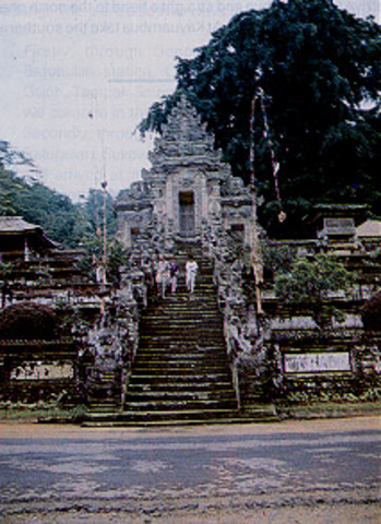 Kami mengunjungi kehan temple