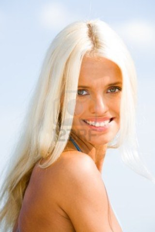 journal 10 beutifull grey eyed women