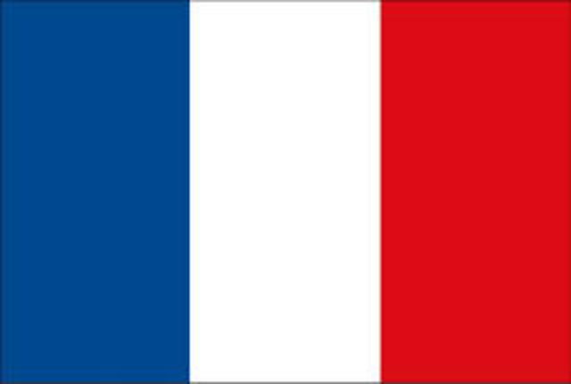 França transmite por rádio aulas de matérias Literárias.