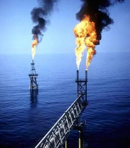 Oil is First Discovered in Sudan