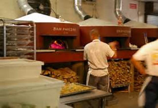 " Cecil's Pizza Stand" Opens