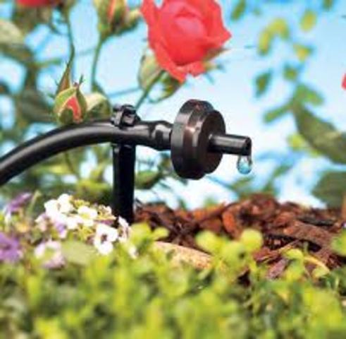 riego de goteo mediante gomas de pohtileno