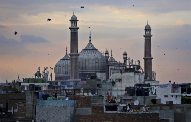 Lost City, De-throned, Forced to move out