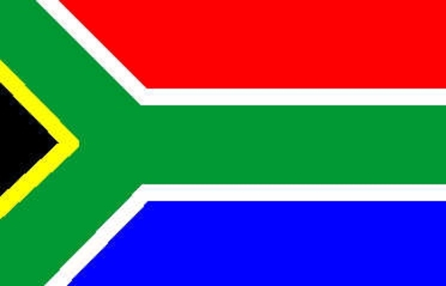 Nasce a Universidade de Sudáfrica, atualmente a única universidade a distância da África, que se dedica exclusivamente a desenvolver cursos nesta modalidade.