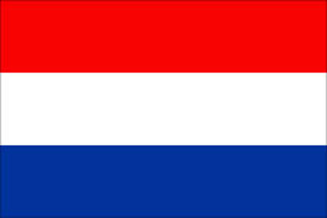 1984 – Holanda – implantação da Universidade Aberta