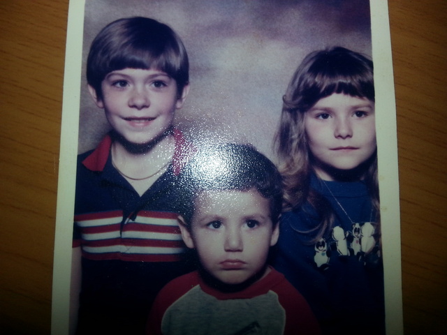 Identity vs. Role Diffusion