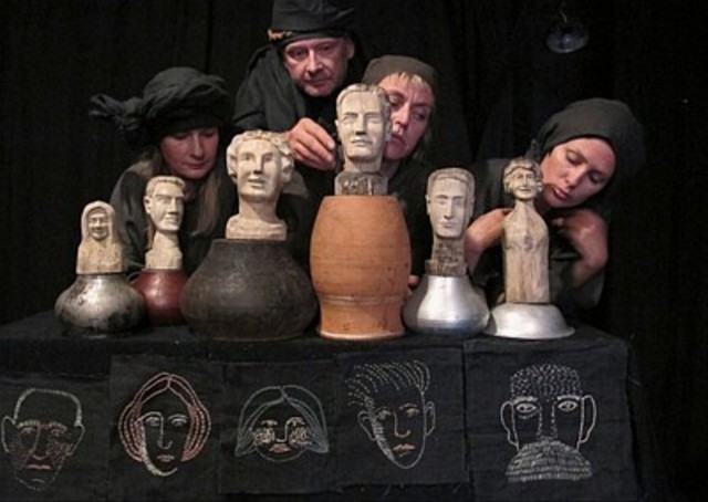 „Tarmių stalas“, Stalo Teatras