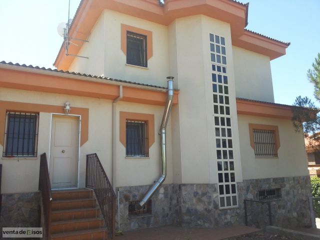 HAVE YOU MOVED HOUSE OR DO YOU LIVE IN THE SAME PLACE