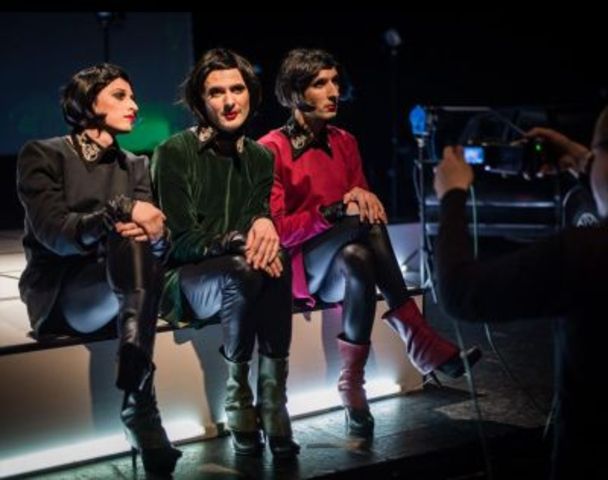 „Nematomi monstrai“, No Theatre