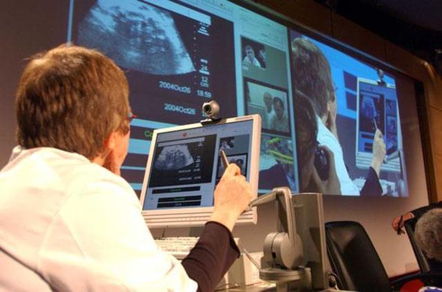 première opération par télémédecine