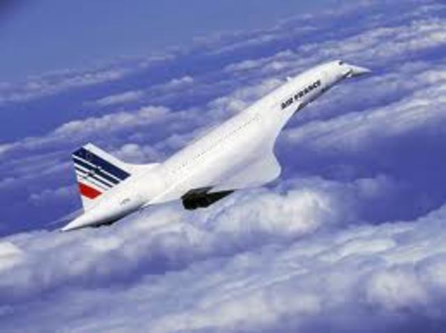 Avião Concorde da Air France cai