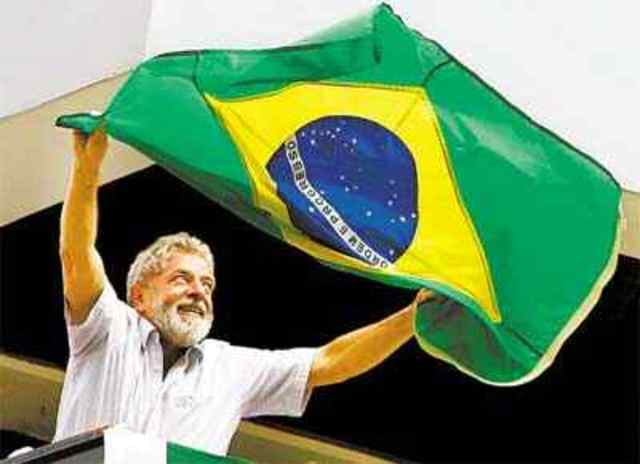 Lula continua presidente