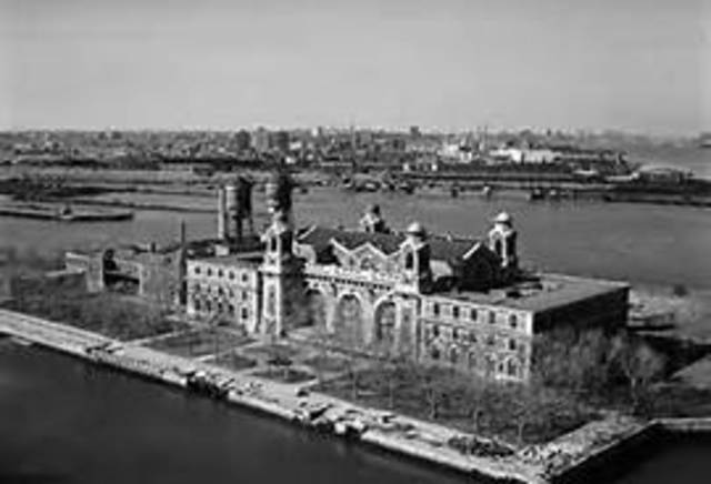 We made it to Ellis island!