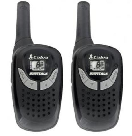 JUGANDO CON EL WALKIE-TALKIE