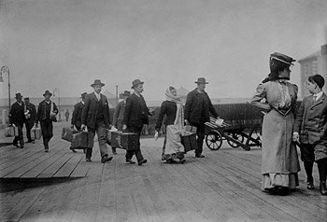 Ezio's family finaly makes it through the immigration station