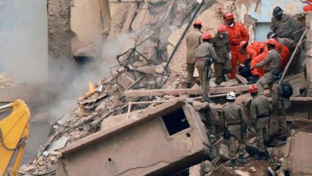 Desastre:Prédio de 34 andares desaba