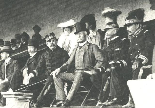 República Restaurada el periodo comprendido entre 1867, año en que terminó el imperio de Maximiliano, y 1876, cuando daría comienzo una nueva etapa que en la historia se registrará como el Porfiriato