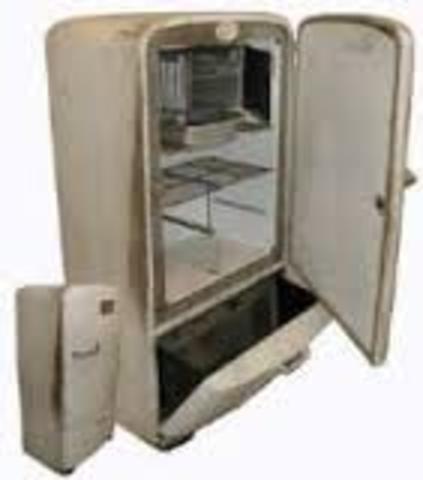 Un monje francés creó uno de estos primeros modelos, presentado por la compañía General Electric