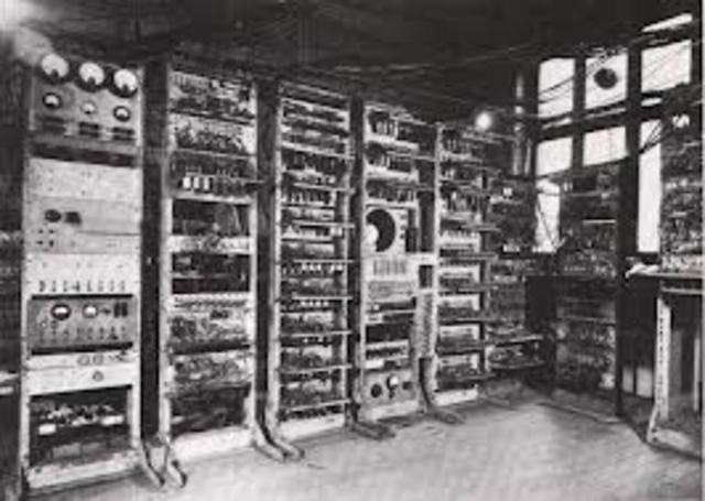 The Invention of Electronic Computers