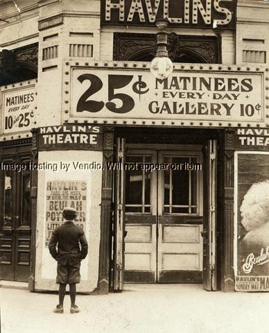 first movie theater, The Nickelodeon