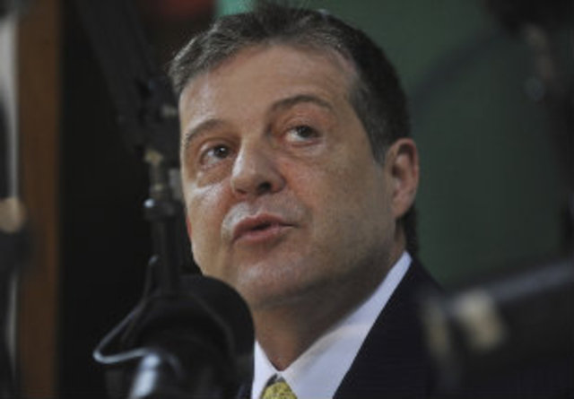 Adotação de embargo