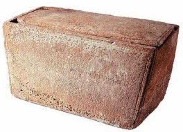 Encontrado urna mortuária que supostamente é de Tiago(irmão de Jesus)