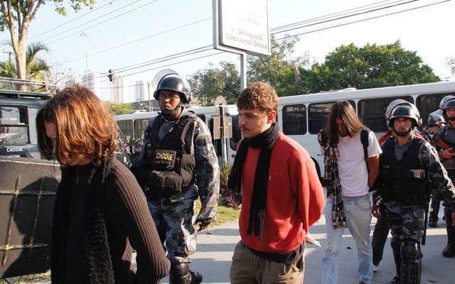 Geo- Prisão de Estudantes