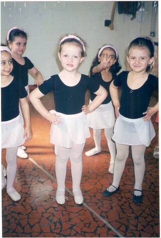 primeira aula de Ballet de Isabela