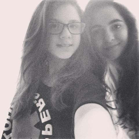 Bia Saleh: E a amizade continua ate hoje (9 anos)