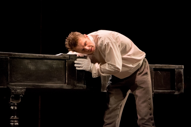 „Ne pagal šio pasaulio madą“, LĖLĖ