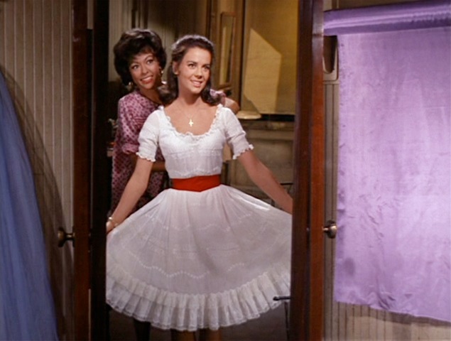 Anita and Maria talk