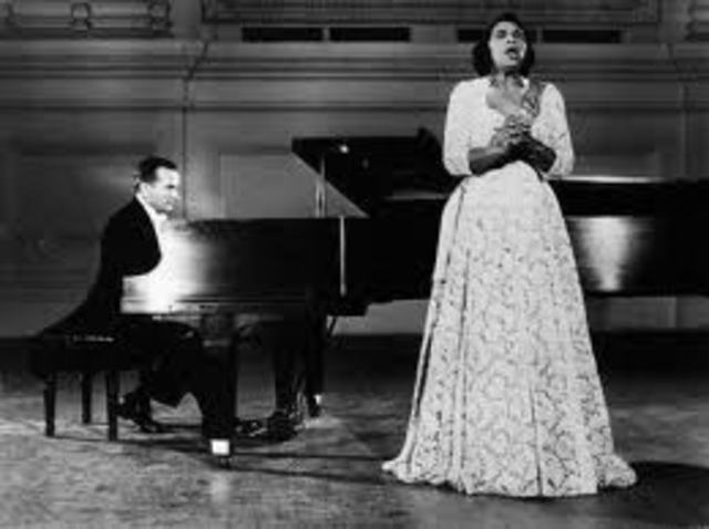 Marian Anderson performs at New York’s Town Hall