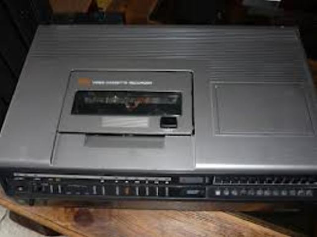 Primeros programas  de TV grabados y las pelis en casa