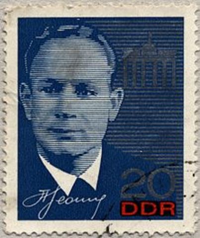 Le 1er homme sorti dans l'espace