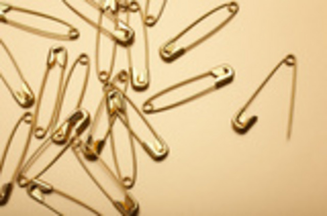 safety pin invetned by walter hunt