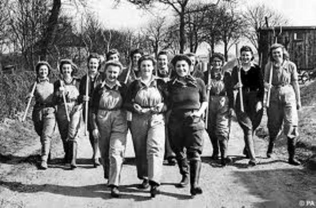 Women's Land Army