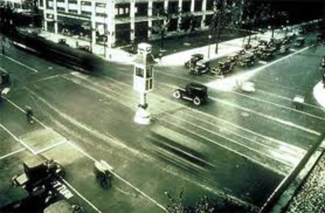 Invention of the Traffic light