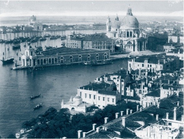 Italy gains Venetia.