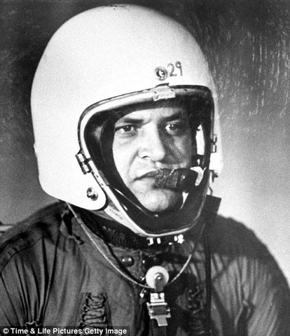 U2 spy plane shot down (Francis Gary Powers)