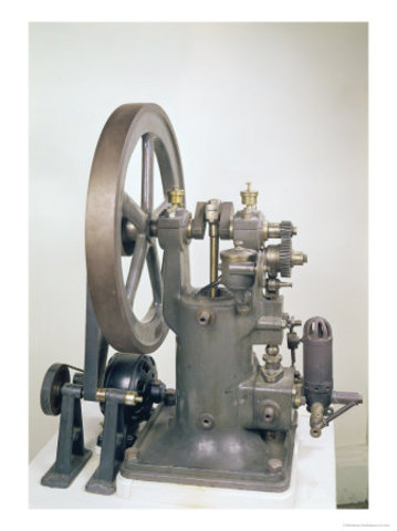 Practical Four-Stroke Combustion Engine