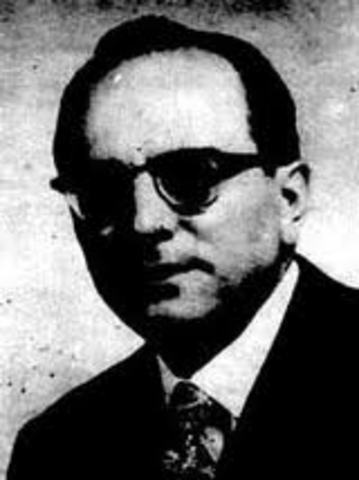 Eudocio Ravines regresa al Perú y funda "Vanguardia"