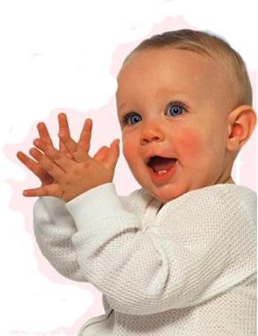 1 año y 1 mes. Empieza a hablar