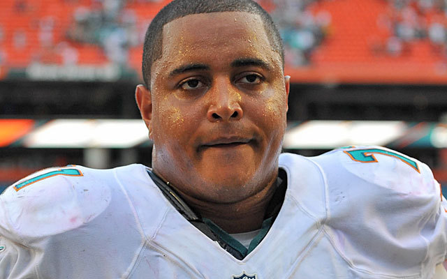 NFL pushes back Dolphins meeting with Jonathan Martin