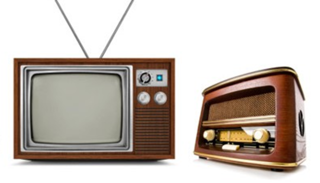 Inician programas universitarios de radio y televisión (1971)