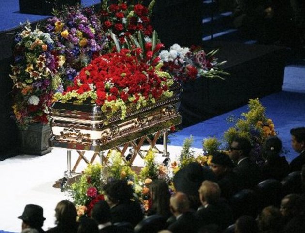 June 25, 2007 - Jackson dies